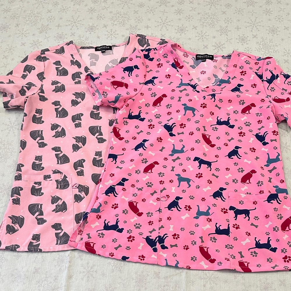 OPTIONS Dog/cat Print Scrub Tops